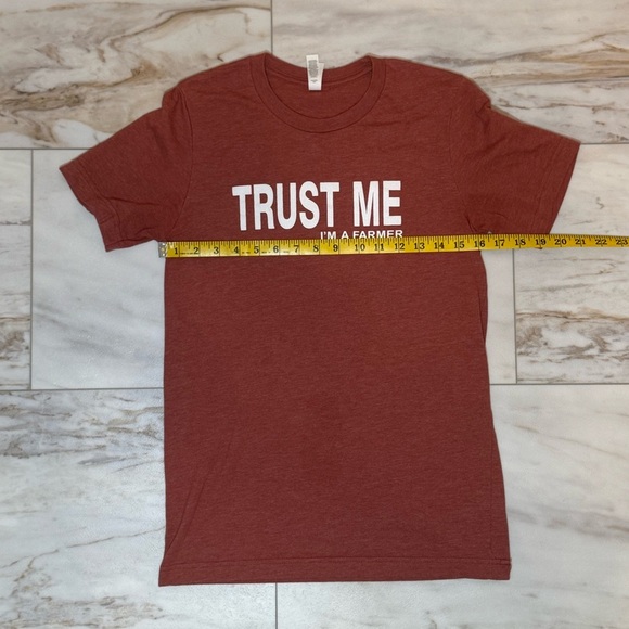 Bella + Canvas “Trust Me I’m a Farmer” Graphic Tee - Size Small - Picture 2 of 6
